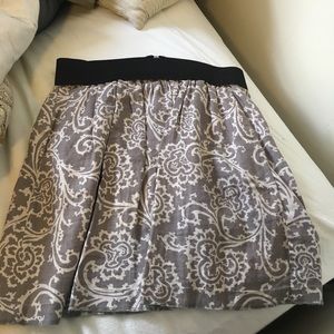 Loft gray and black comfy skirt